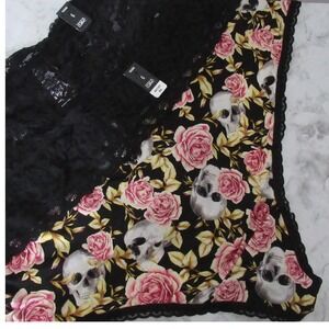 2 Pairs New Torrid Curve 6 6X Panties Black Lace Skull Thong String Plus Size